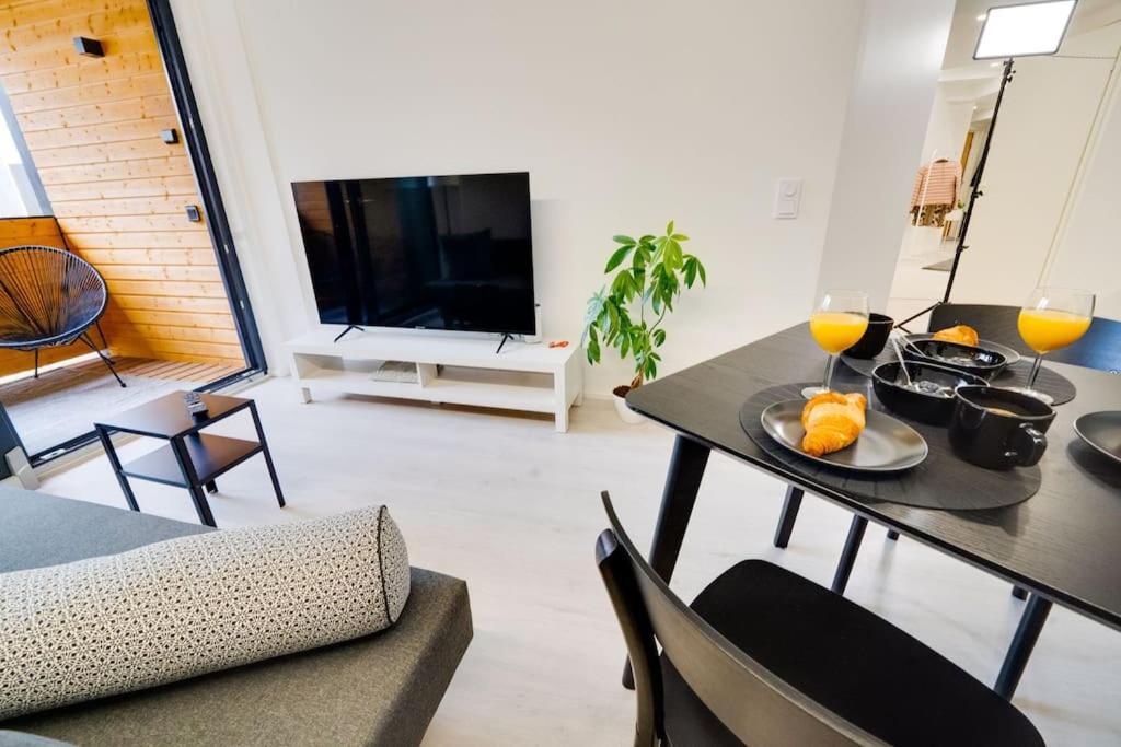 Best Location In Tampere! Modern City Apartment, 2Rooms, Kitchen And Balcony Экстерьер фото