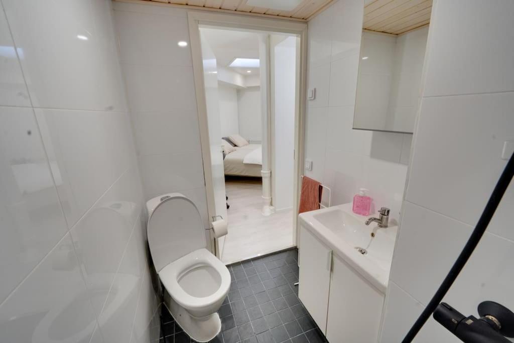 Best Location In Tampere! Modern City Apartment, 2Rooms, Kitchen And Balcony Экстерьер фото