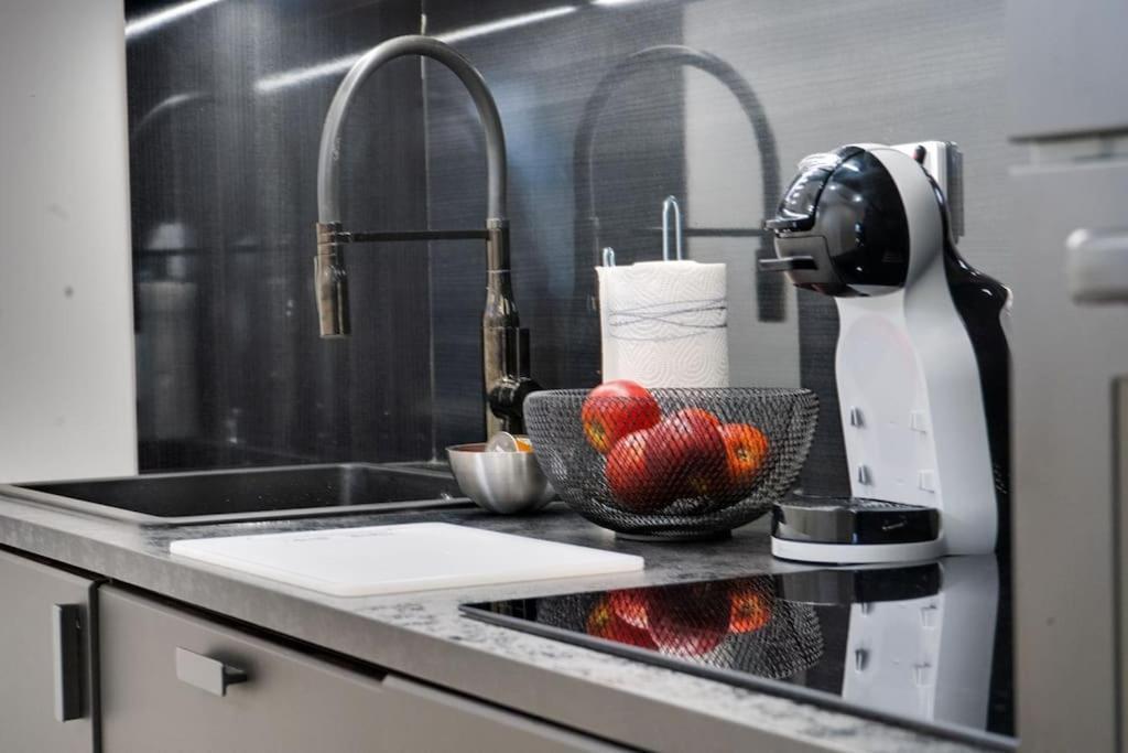 Best Location In Tampere! Modern City Apartment, 2Rooms, Kitchen And Balcony Экстерьер фото