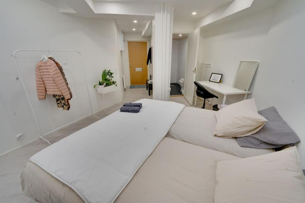 Best Location In Tampere! Modern City Apartment, 2Rooms, Kitchen And Balcony Экстерьер фото